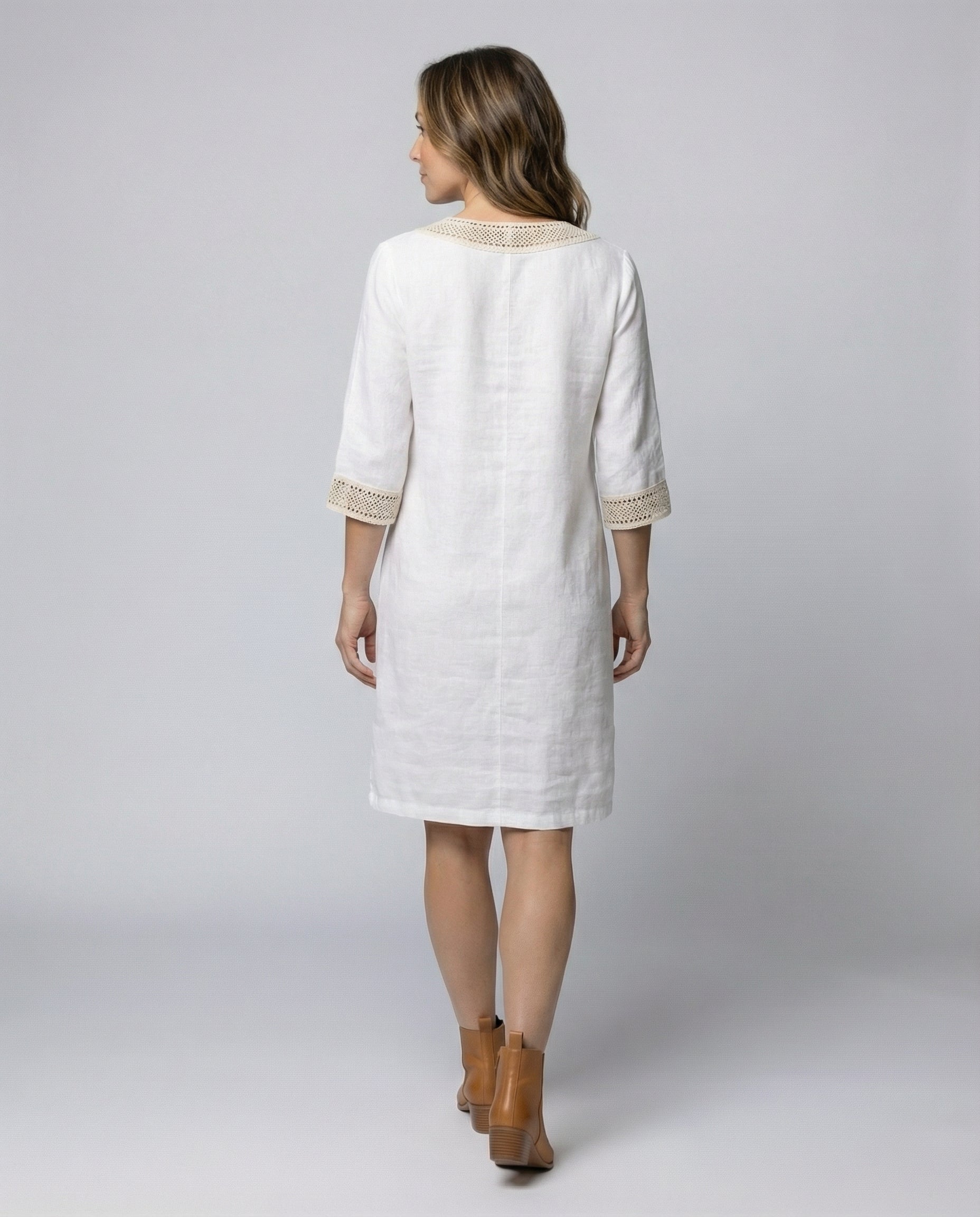 casual cotton dress with lightweight construction and relaxed silhouett
