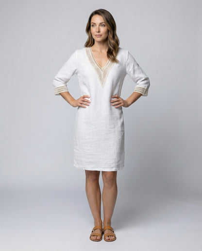 casual cotton dress with lightweight construction and relaxed silhouett
