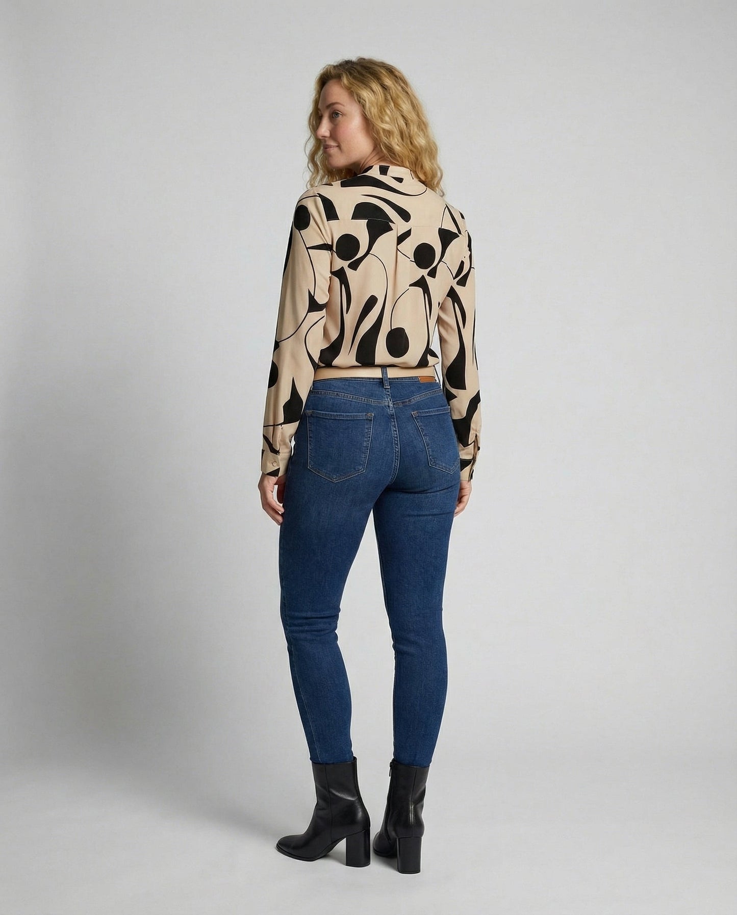 Chibona | Women’s Elegant Comfort Blouse | Soft Relaxed Fit