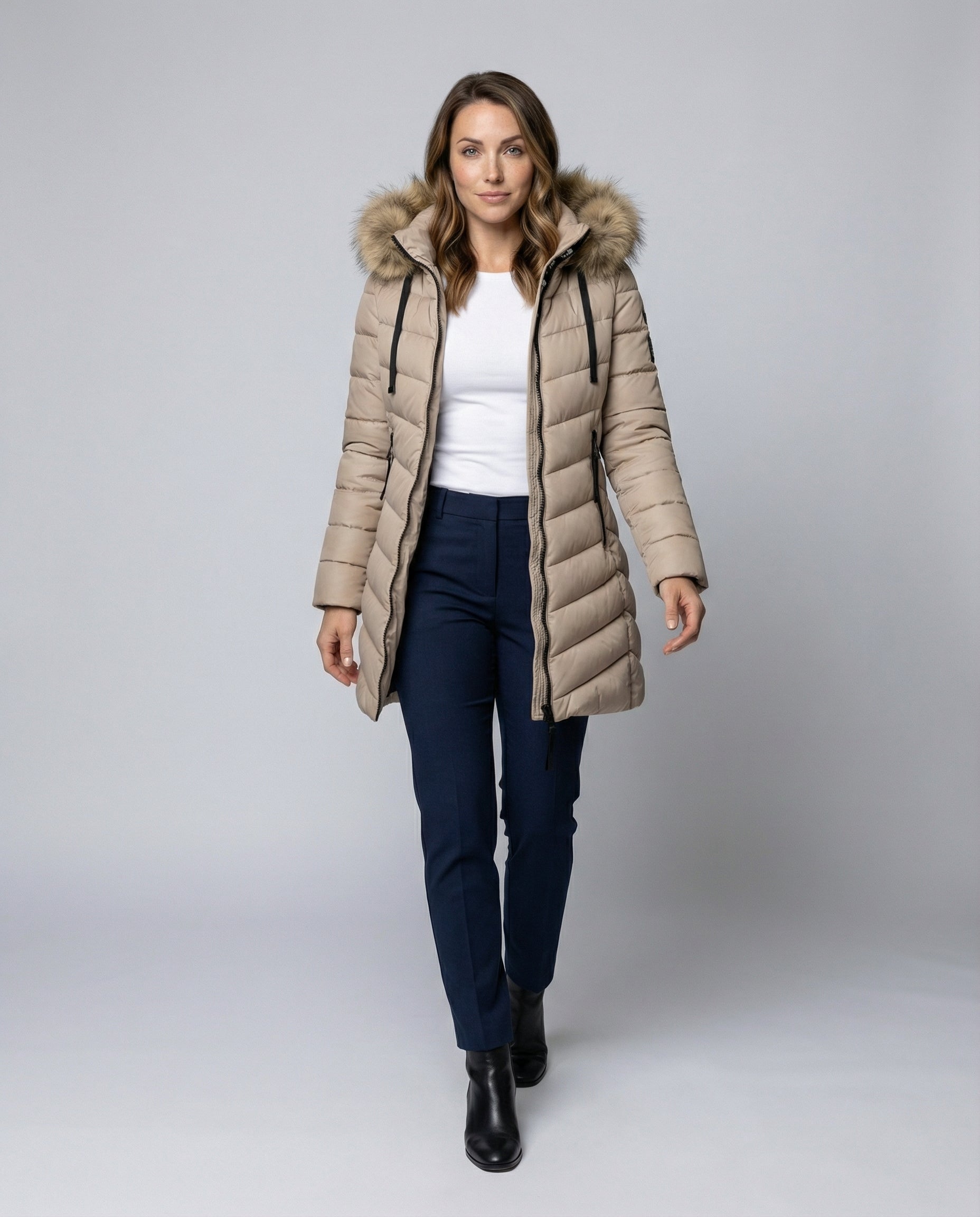 down jacket with faux fur collar and insulated warm-fit design