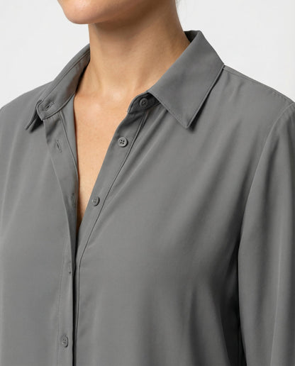 long sleeve elegant blouse with classic collar and refined fit