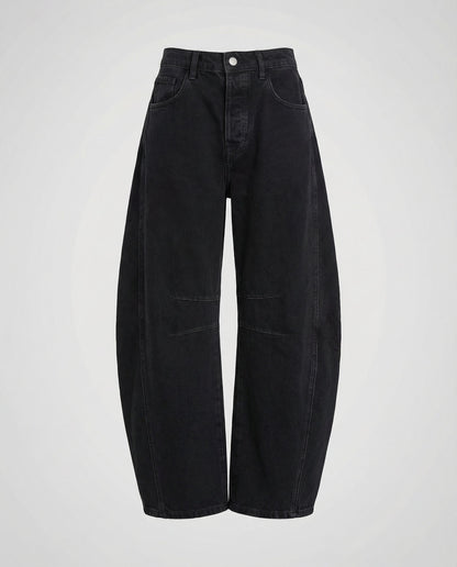 wide leg jeans with relaxed fit and loose-cut silhouette