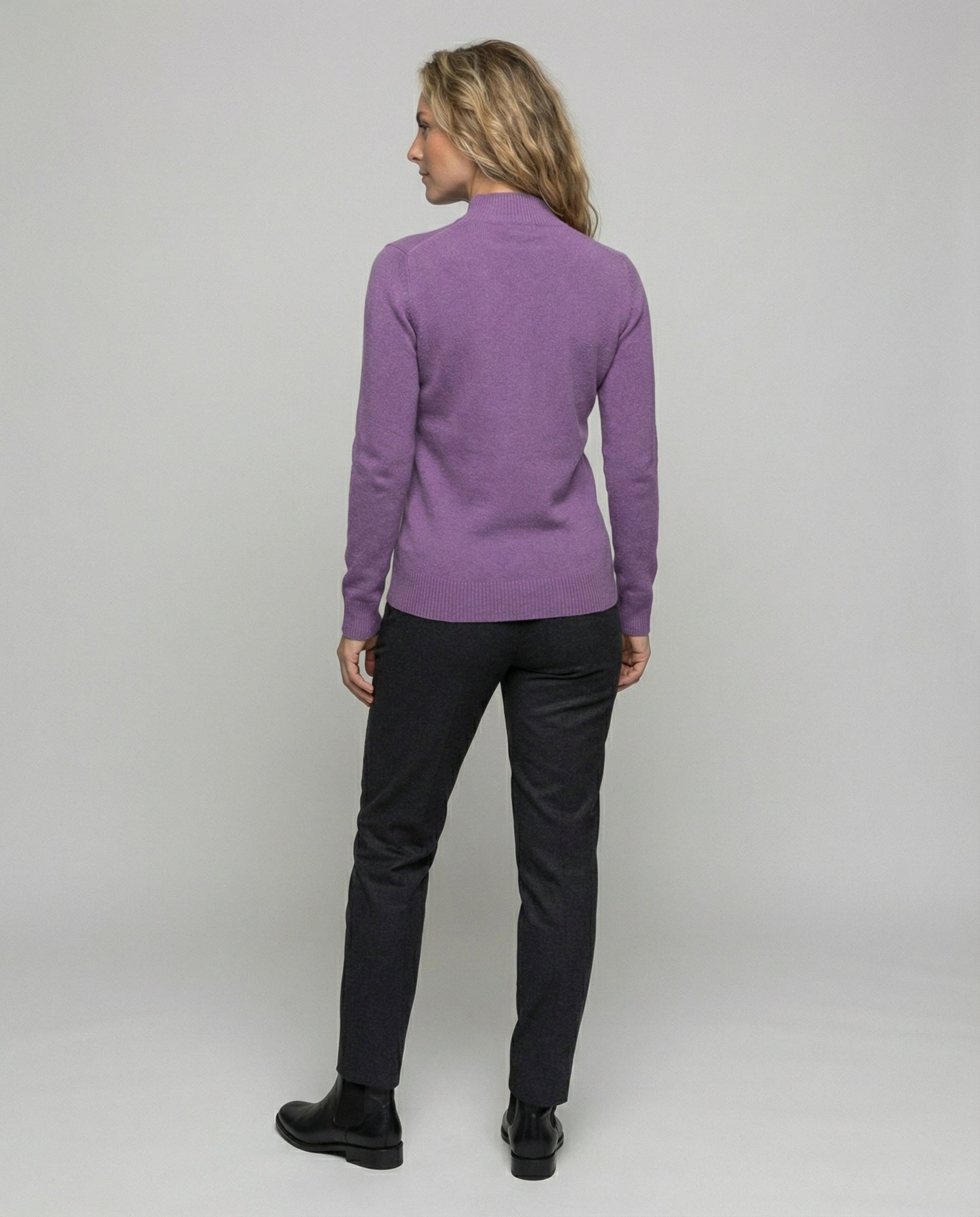 wool sweater with insulating knit and warm comfort fit